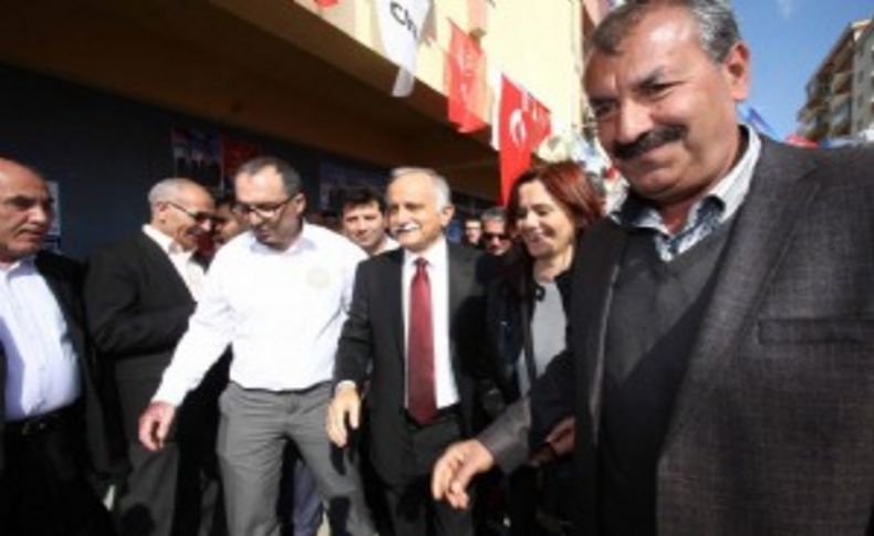 Karabağ seçim turlarına tam gaz devam ediyor